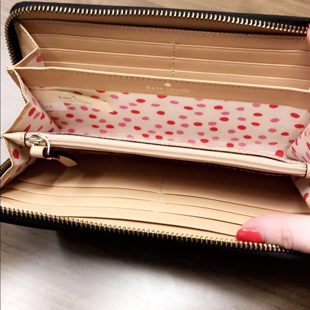 Kate Spade wallet - Picture 2 of 2